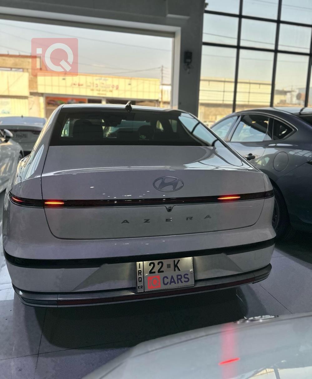 هيونداي أزيرا